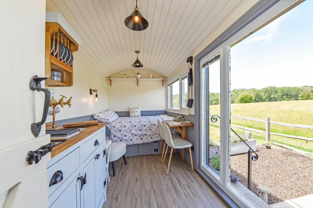 Villa Crabden Shepherd Hut - Blendworth Waterlooville Exterior foto